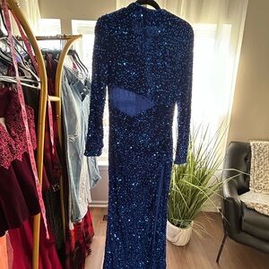 NWOT Long Sleeve Blue Velvet Sequin Dress